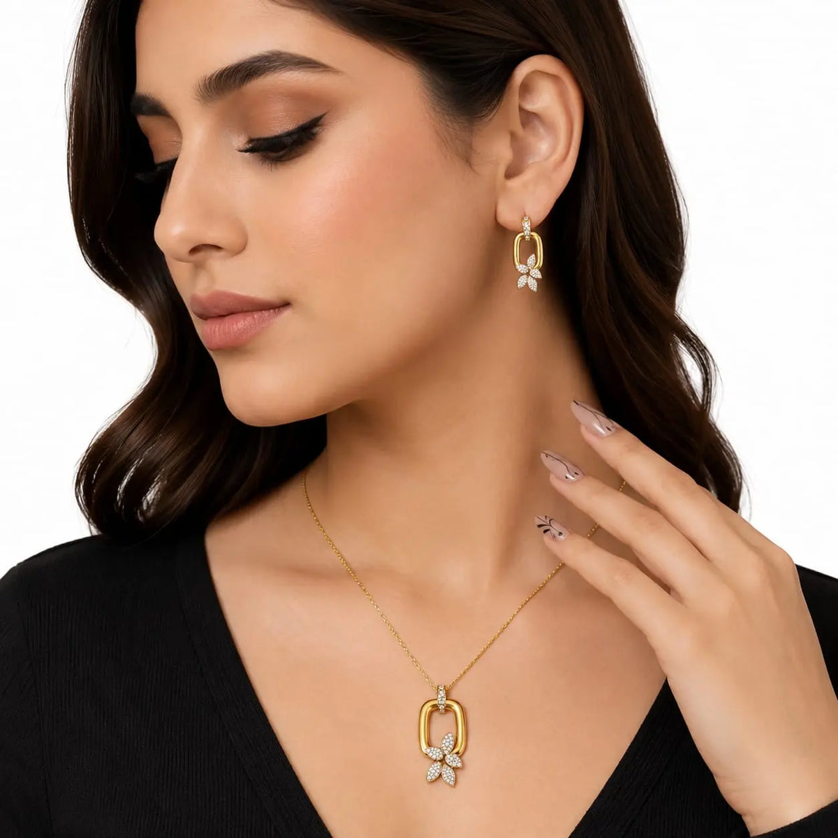 Royal Floral Oval Pave 18K Gold Necklace & Earrings Set