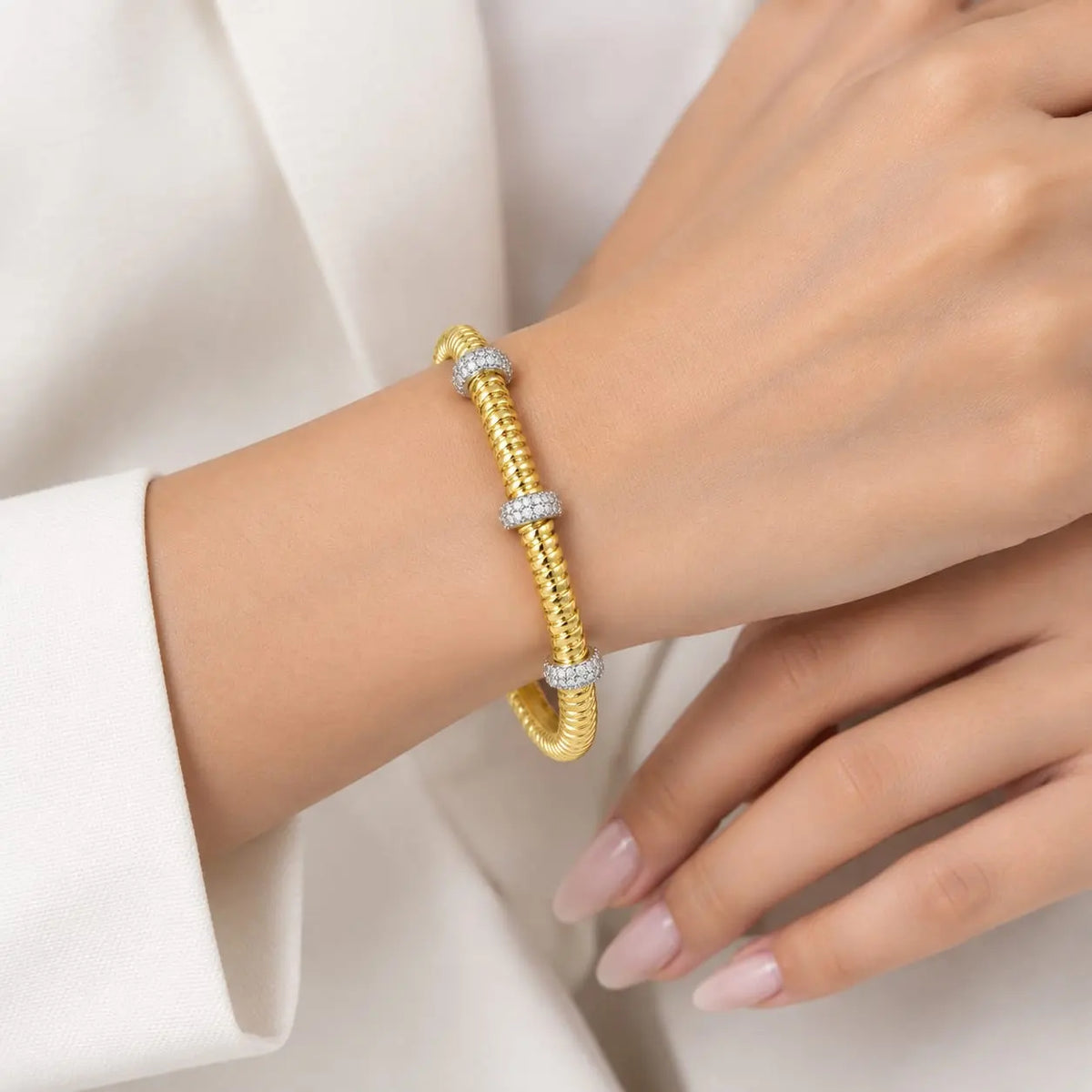 Royal Twisted Rope Pave 18K Gold Cuff Bangle