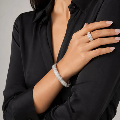 Royal Clover Ribbed 18K White Gold Bangle & Ring Set