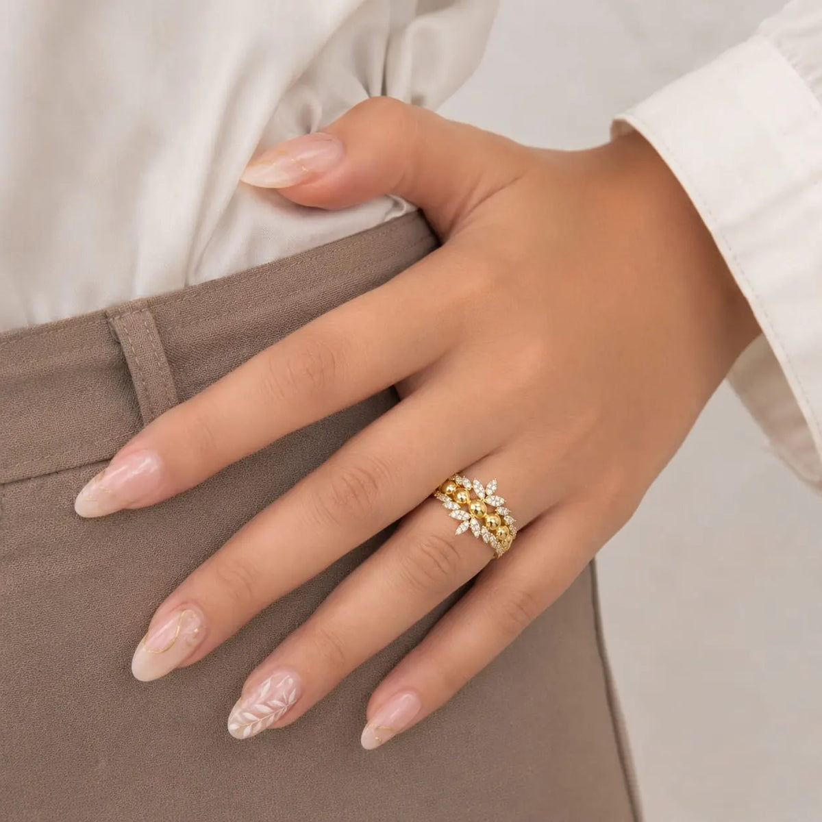 Royal Floral Ball Pave 18K Gold Ring